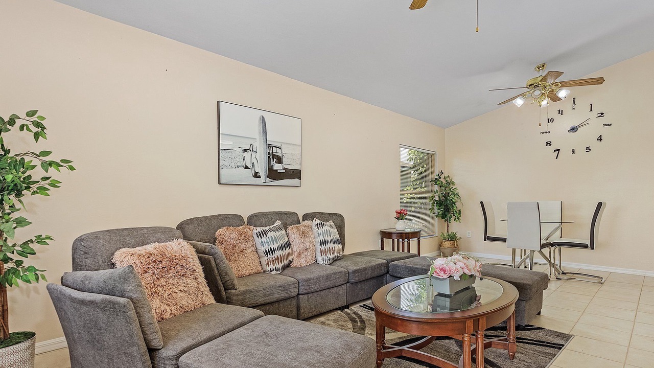 Photo of Livingroom in Pelican