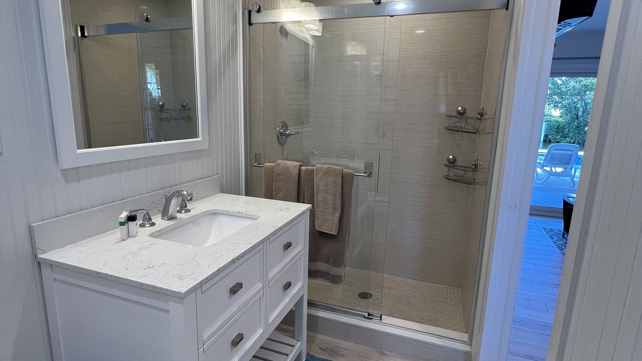 Photo of Bathroom in Marathon