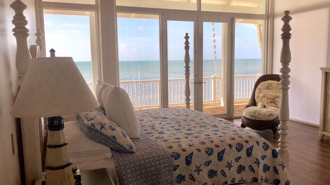 Photo of Bedroom in Islamorada
