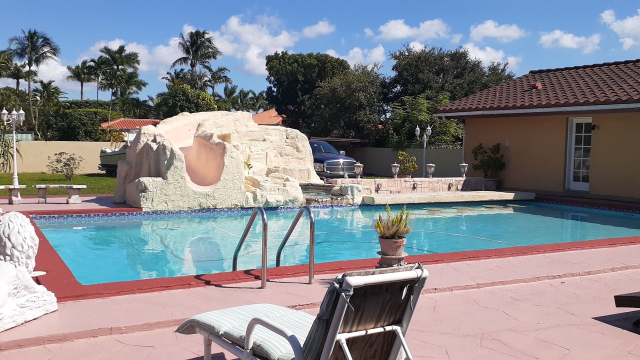Photo of Outdoor in Tamiami