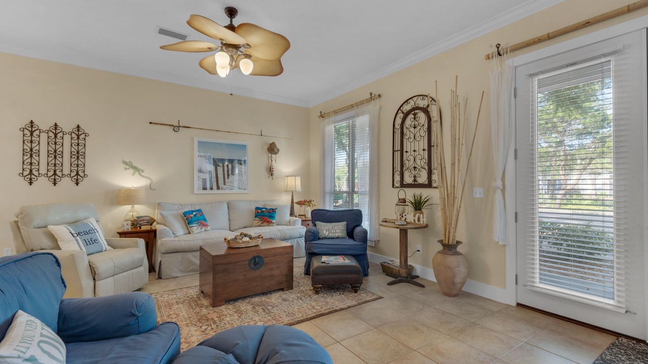 Photo of Livingroom in Miramar Beach