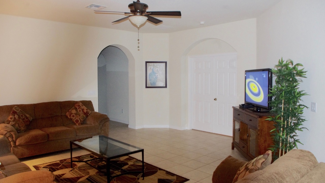 Photo of Livingroom in Trafalgar Village