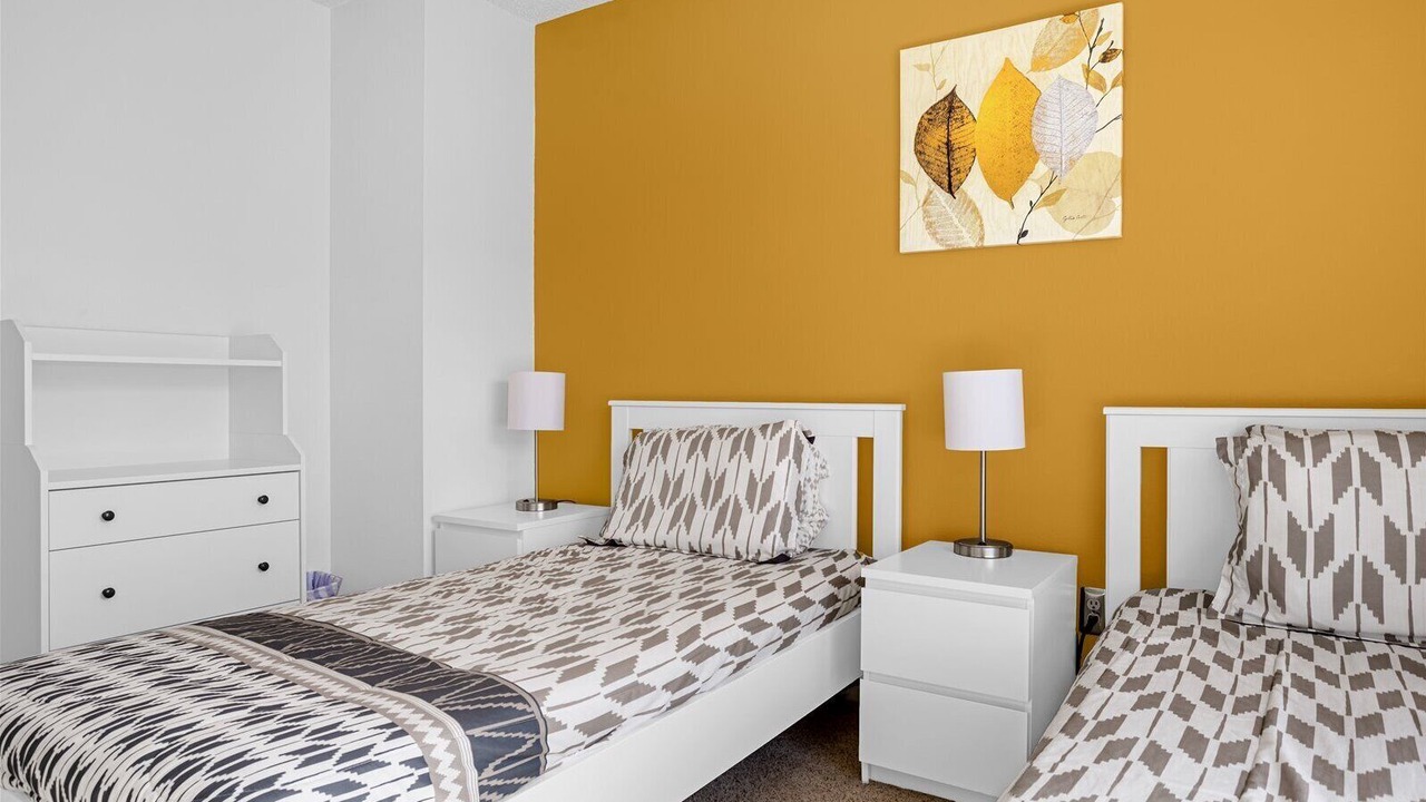 Photo of Bedroom in Lindfields