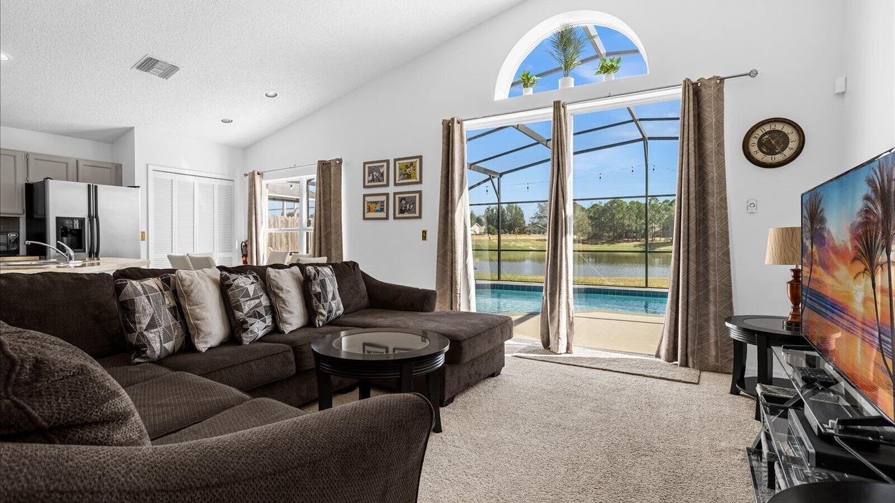 Photo of Livingroom in Lindfields