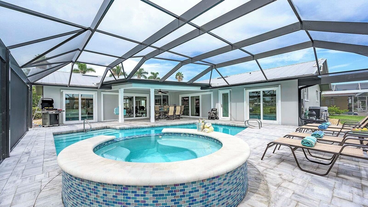 Photo of Outdoor in Pelican