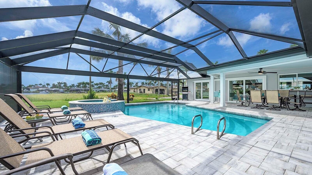 Photo of Outdoor in Pelican