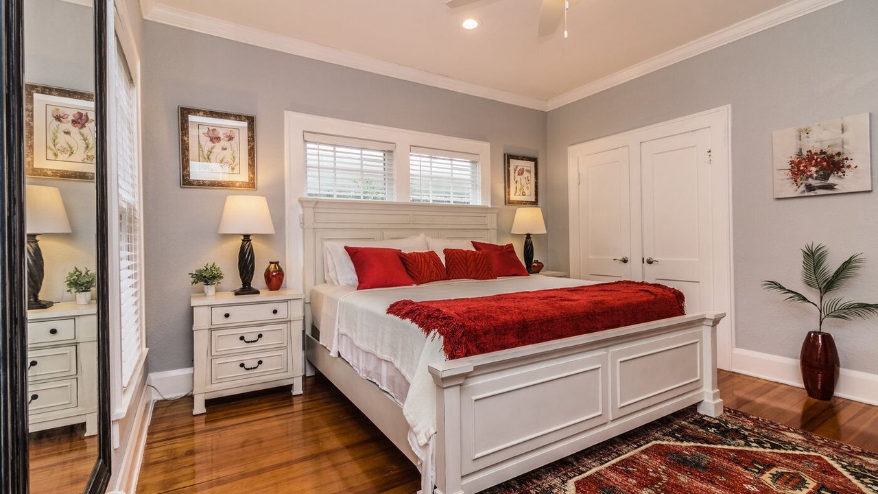 Photo of Bedroom in East Lake Morton