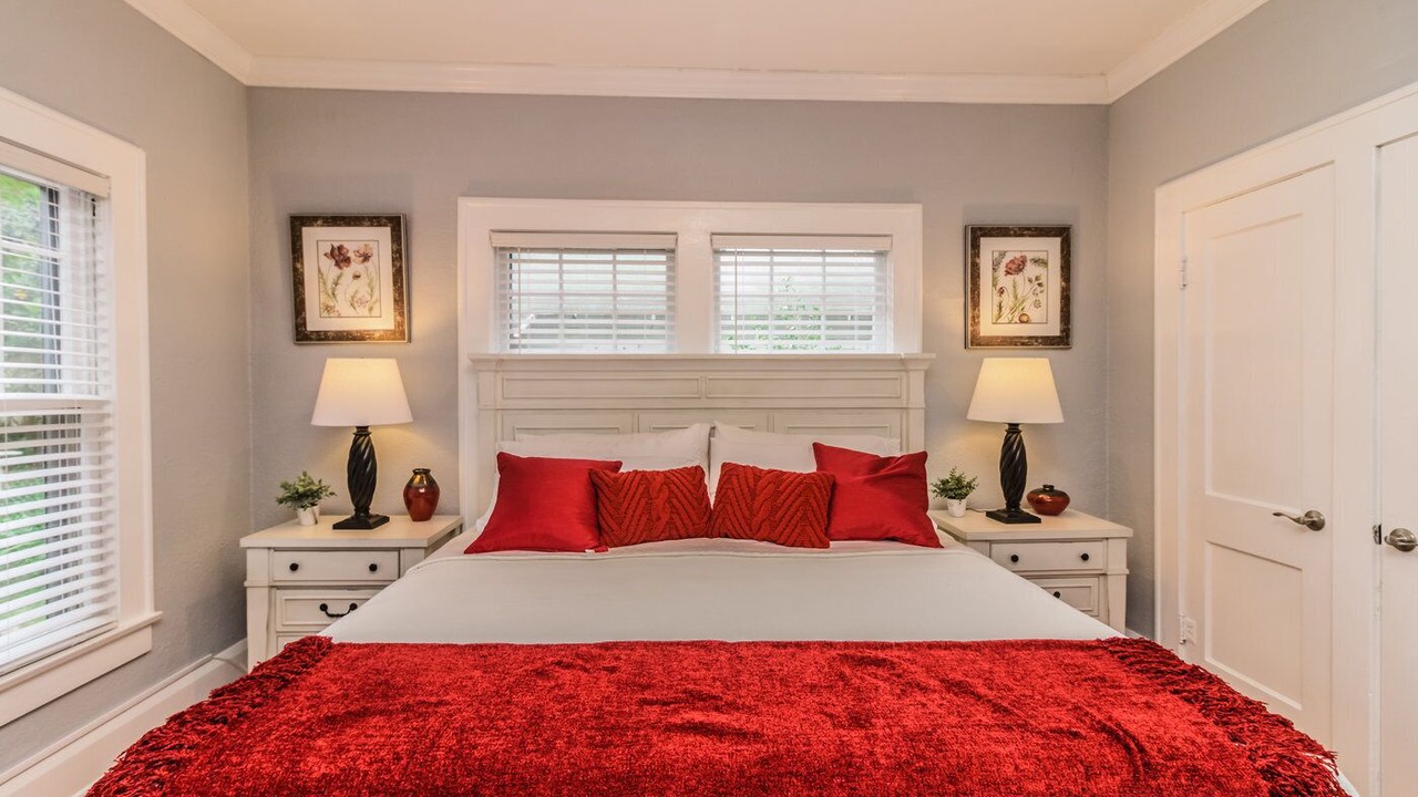 Photo of Bedroom in East Lake Morton