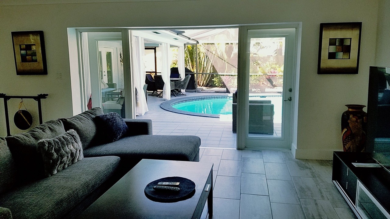Photo of Livingroom in Cypress Lakes