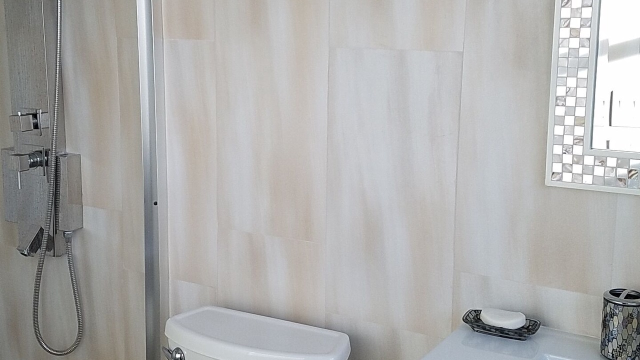 Photo of Bathroom in Cypress Lakes