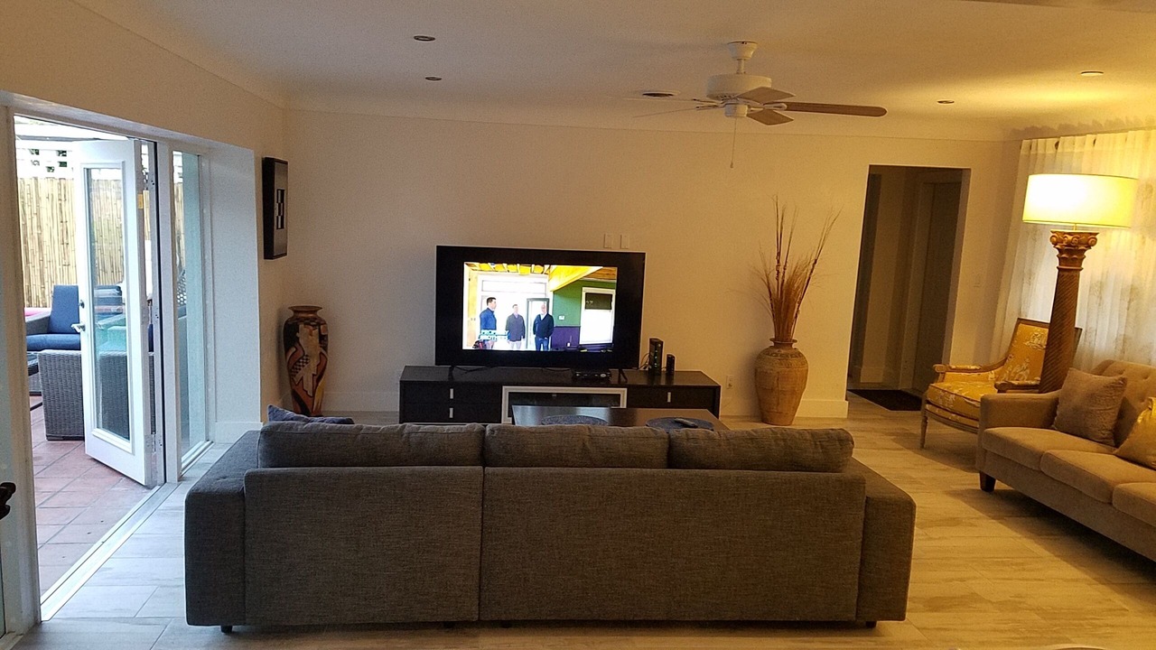 Photo of Livingroom in Cypress Lakes