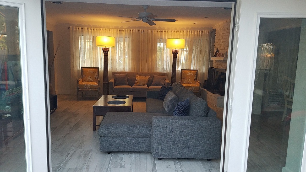 Photo of Livingroom in Cypress Lakes