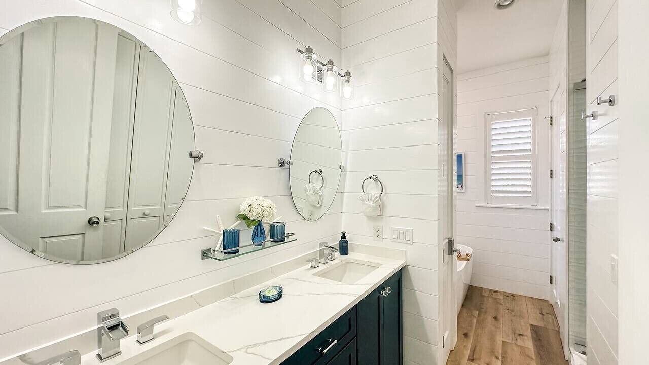 Photo of Bathroom in Seacrest Beach