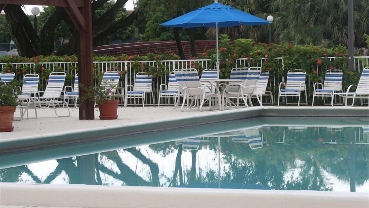 Photo of Outdoor in Tropic Palms