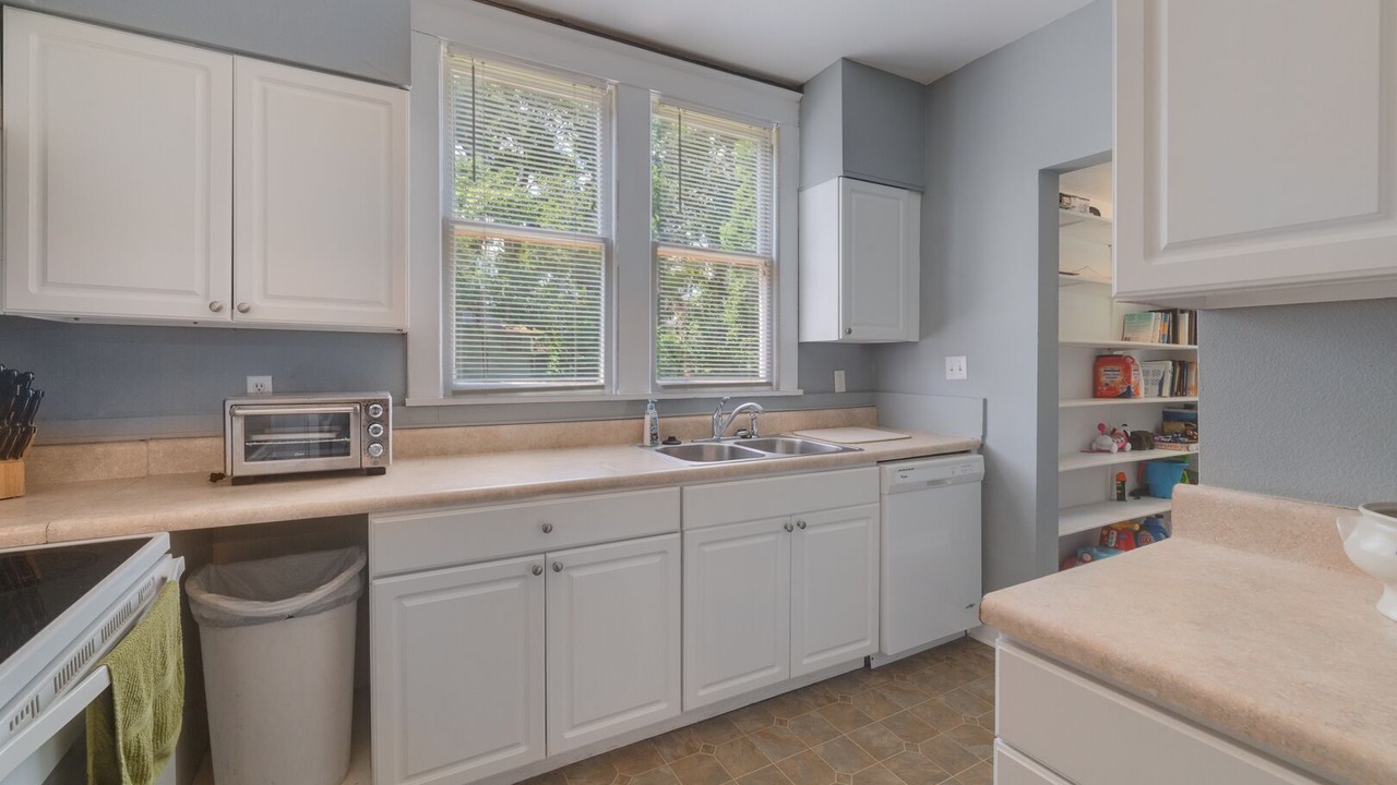 Photo of Kitchen in DeLand
