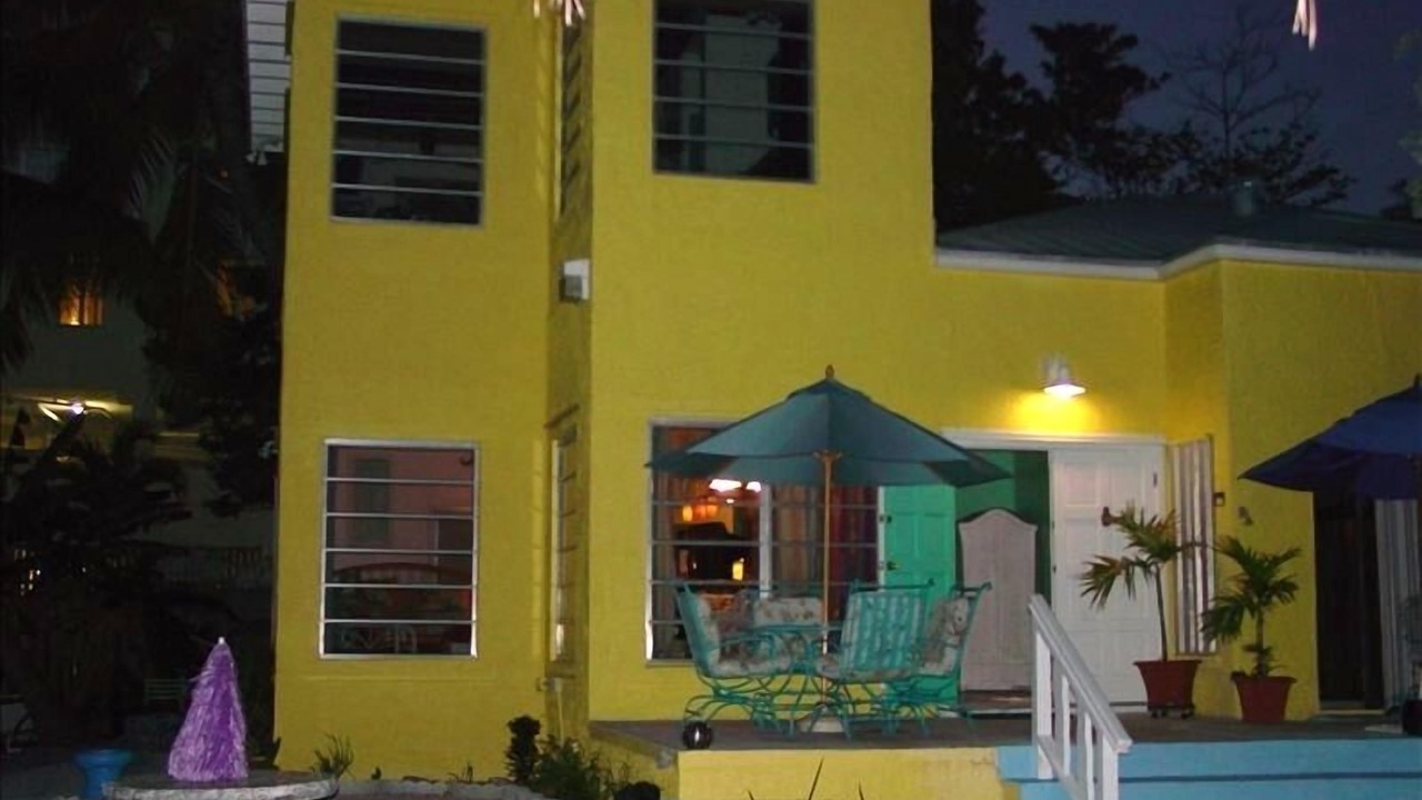 Photo of Patio Balcony in Uptown - Upper Duval