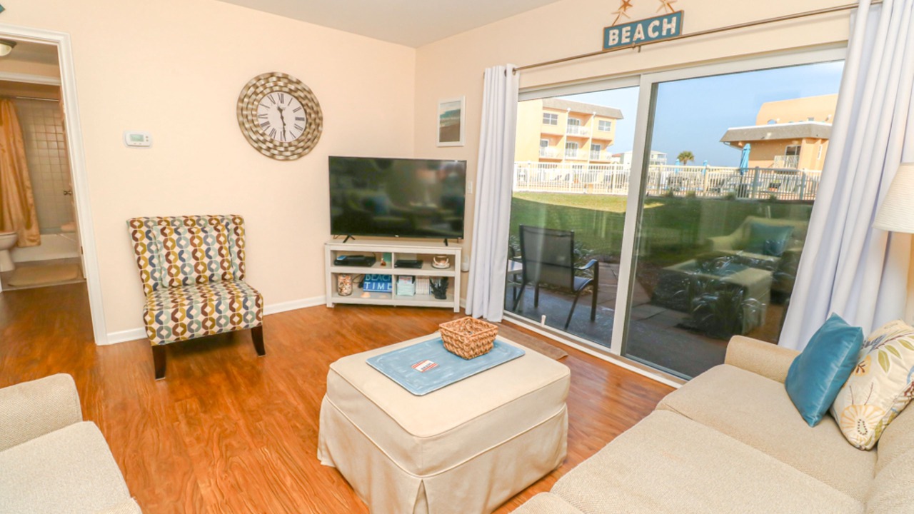 Photo of Livingroom in Butler Beach