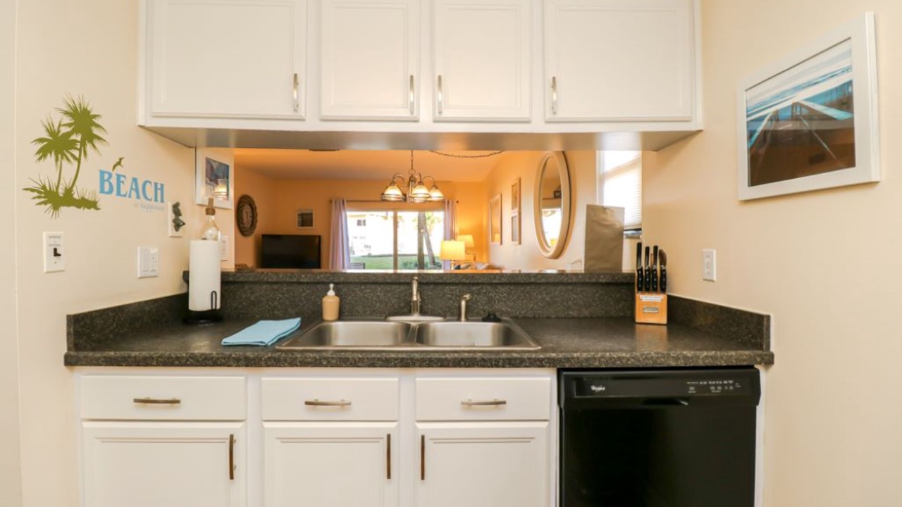Photo of Kitchen in Butler Beach