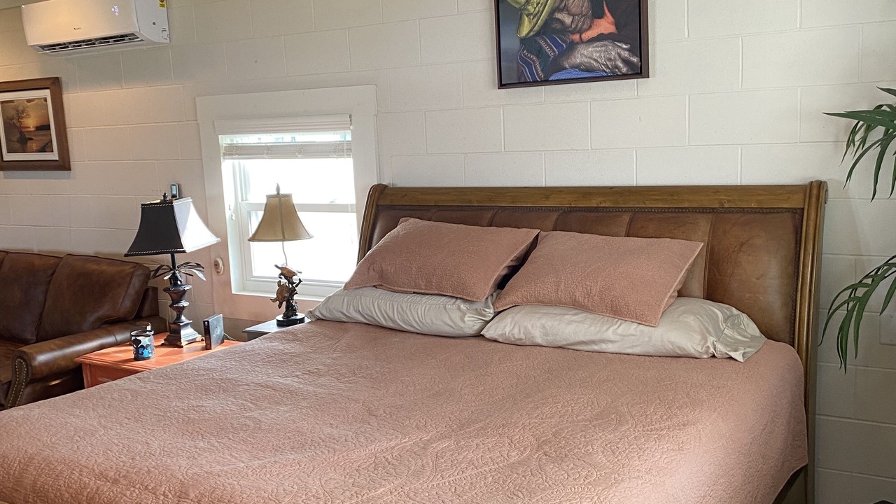 Photo of Bedroom in Crescent City