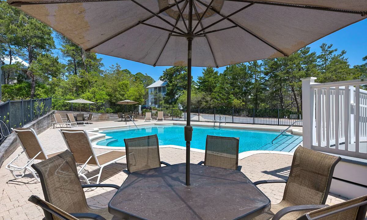 Photo of Outdoor in Lakeside at Blue Mountain Beach