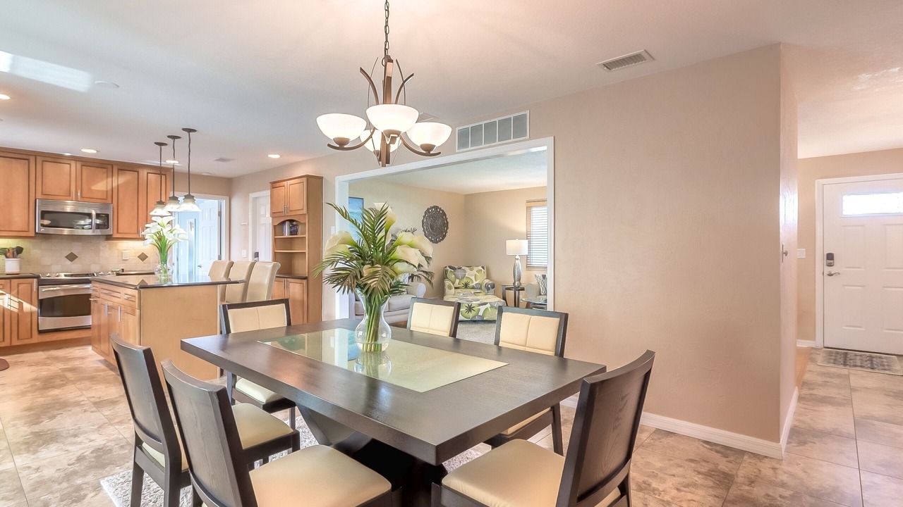 Photo of Livingroom in Oceanaire Terrance