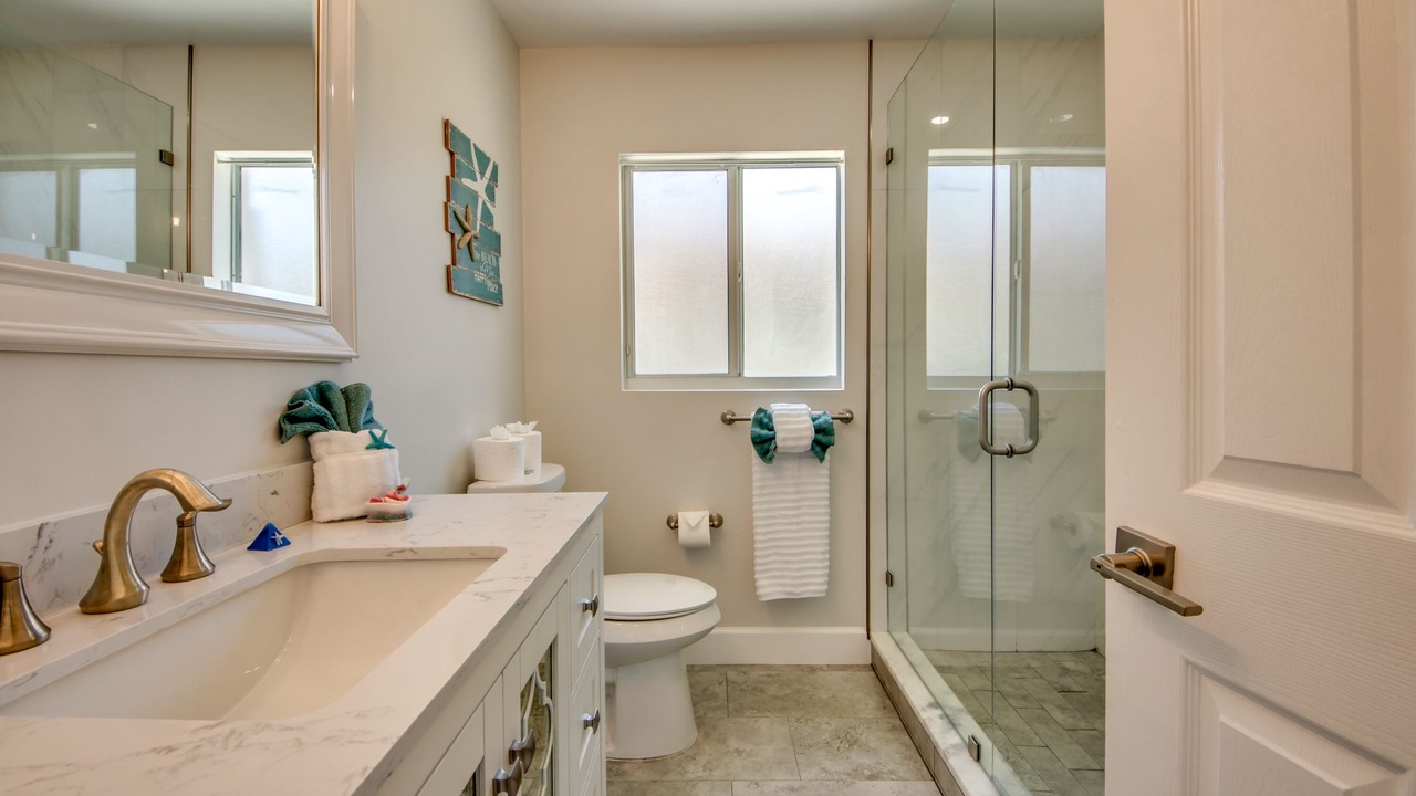 Photo of Bathroom in Yacht Club