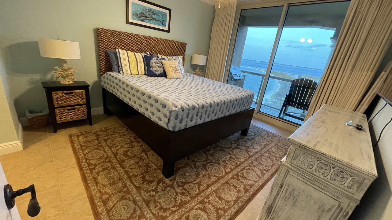 Photo of Bedroom in Pensacola Beach