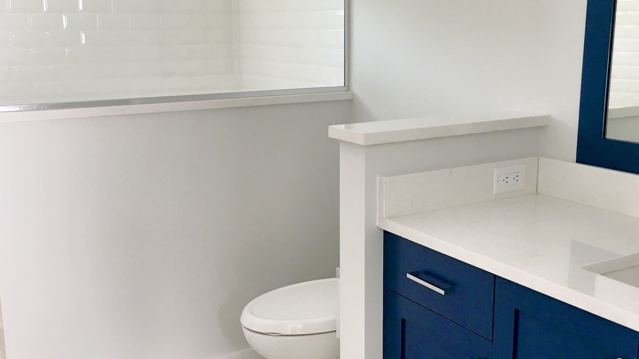 Photo of Bathroom in Indian Beach Sapphire Shores