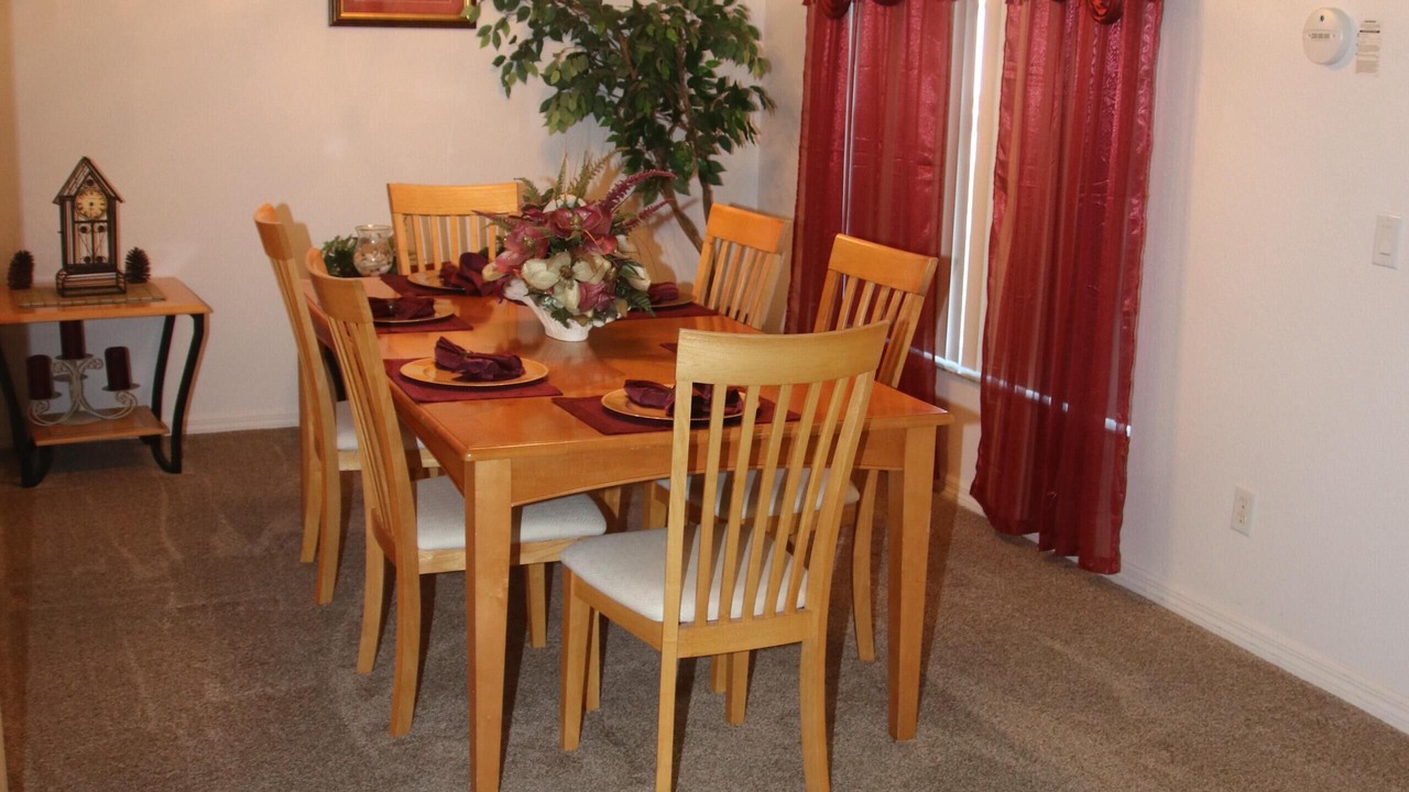 Photo of Bedroom in Windsor Palms