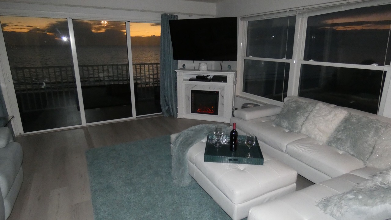 Photo of Livingroom in Redington Shores