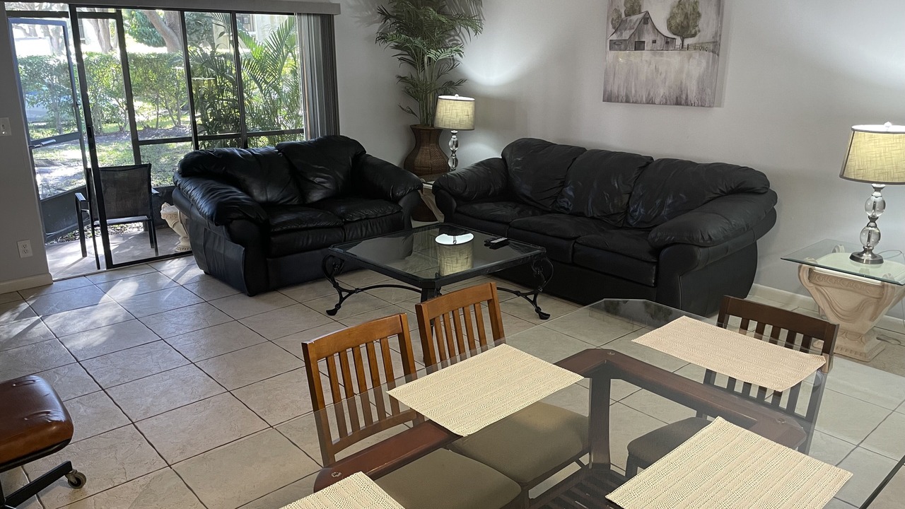 Photo of Livingroom in Deerfield Beach