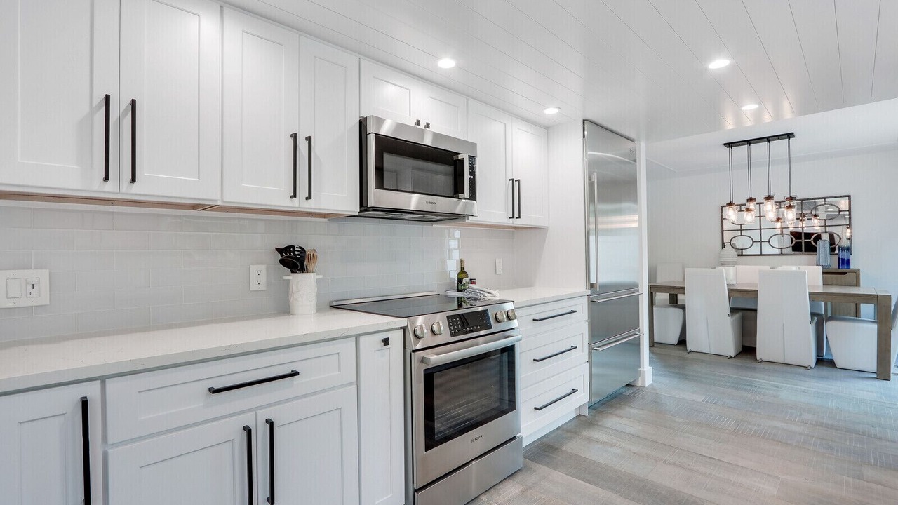Photo of Kitchen in Jupiter Inlet Colony