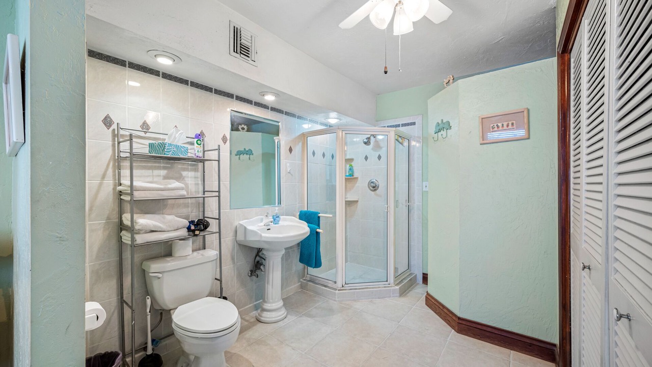 Photo of Bathroom in Redington Beach