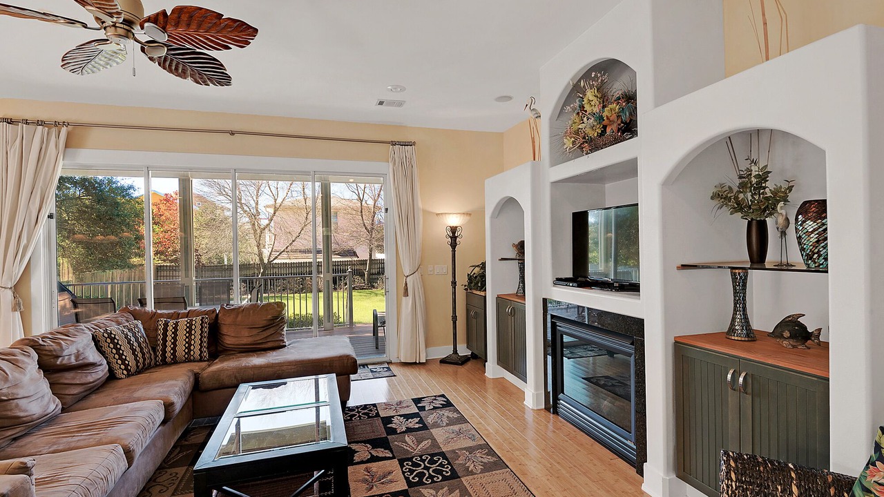 Photo of Livingroom in Crystal Beach