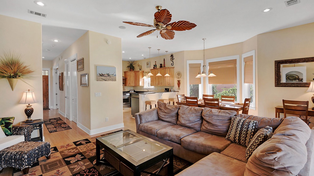 Photo of Livingroom in Crystal Beach