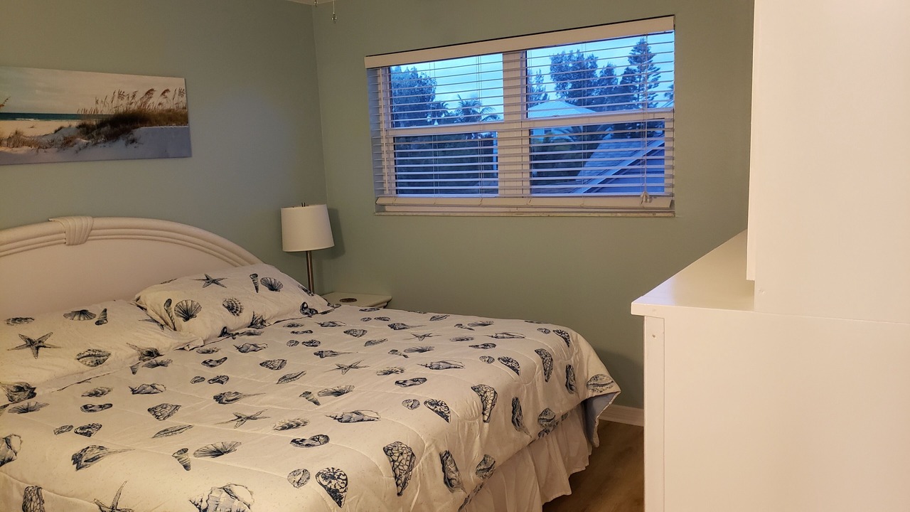 Photo of Bedroom in Sunset Beach