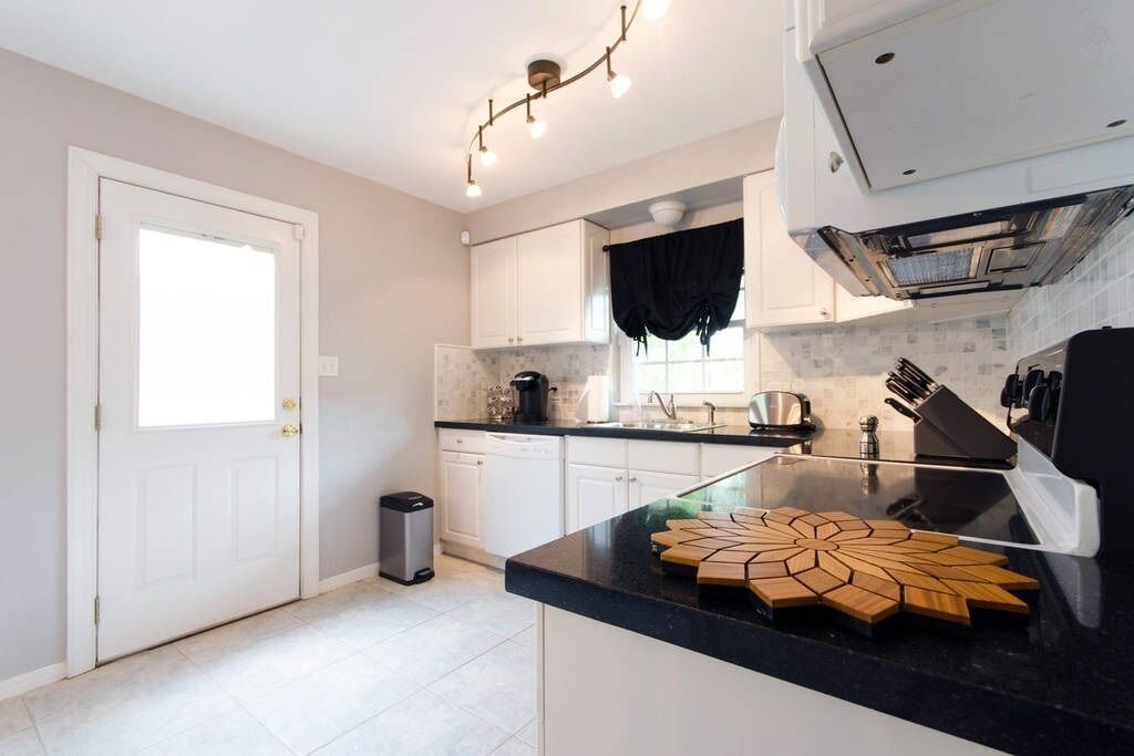 Photo of Kitchen in Crescent Lake