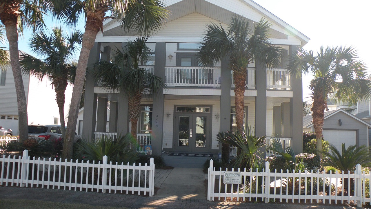 Photo of Outdoor in Crystal Shores