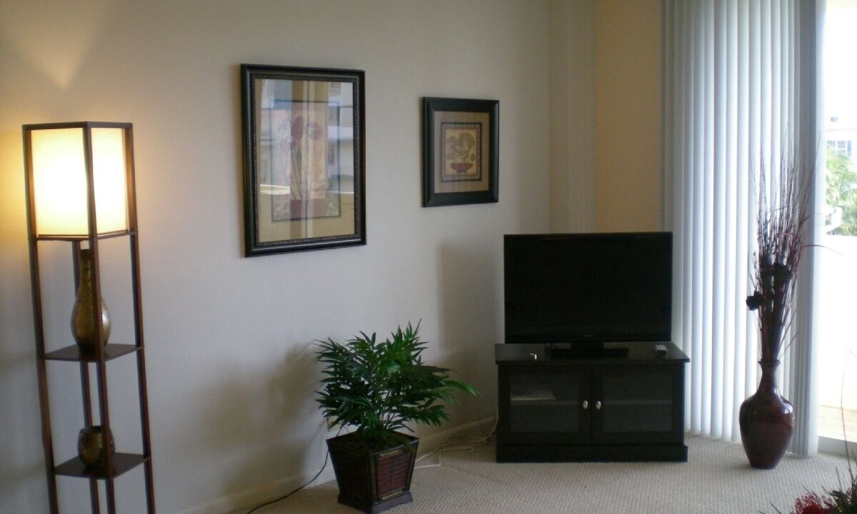 Photo of Livingroom in Surfside