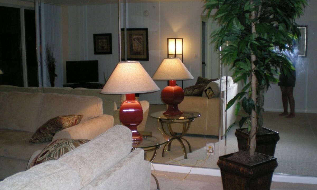 Photo of Livingroom in Surfside