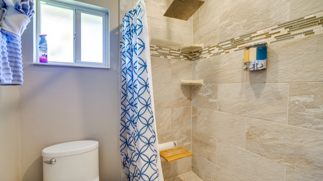 Photo of Bathroom in Holiday Cove