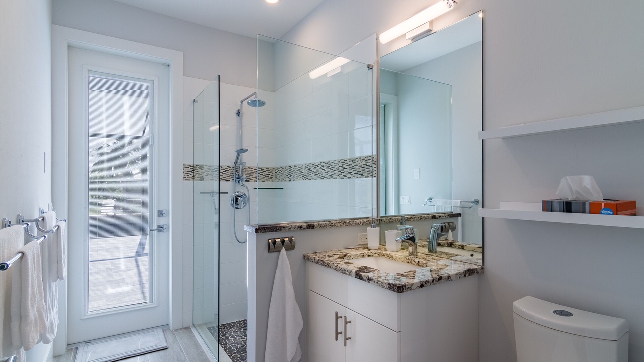 Photo of Bathroom in Pelican