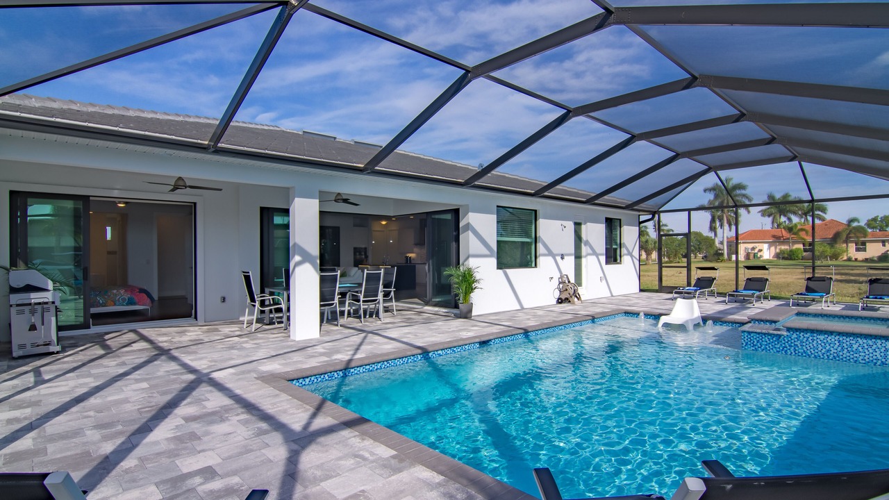 Photo of Outdoor in Pelican