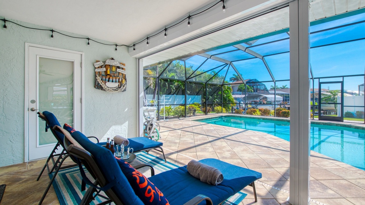 Photo of Outdoor in Pelican