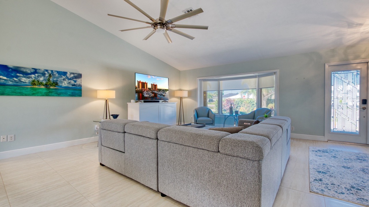 Photo of Livingroom in Pelican