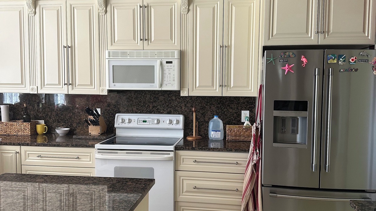 Photo of Kitchen in Stoneybrook