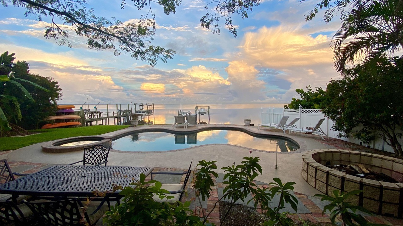 Photo of Outdoor in Crystal Beach