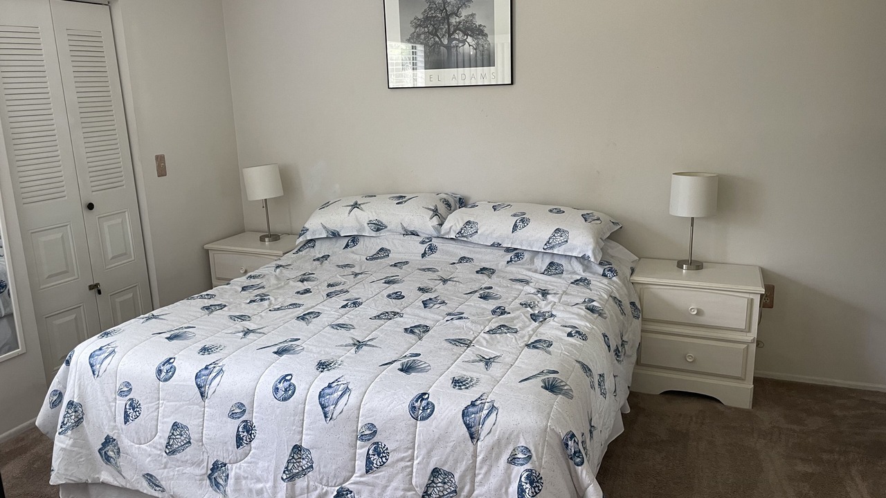 Photo of Bedroom in East Lake Woodlands
