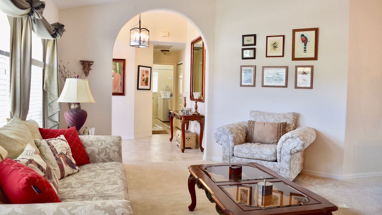 Photo of Livingroom in Pine Valley