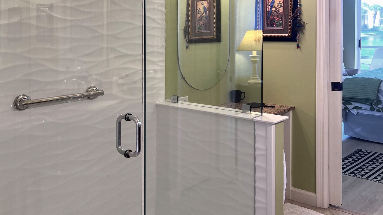 Photo of Bathroom in Naples